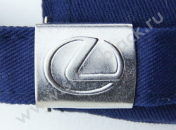 тиснение серебряной пряжки логотипом клиента