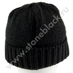 Черная вязаная шапка