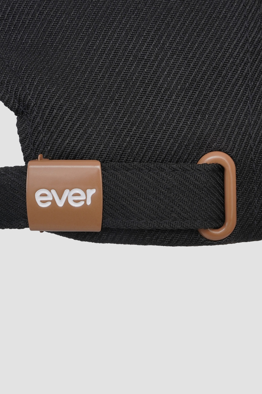 Бейсболки <br> Egger EverSense