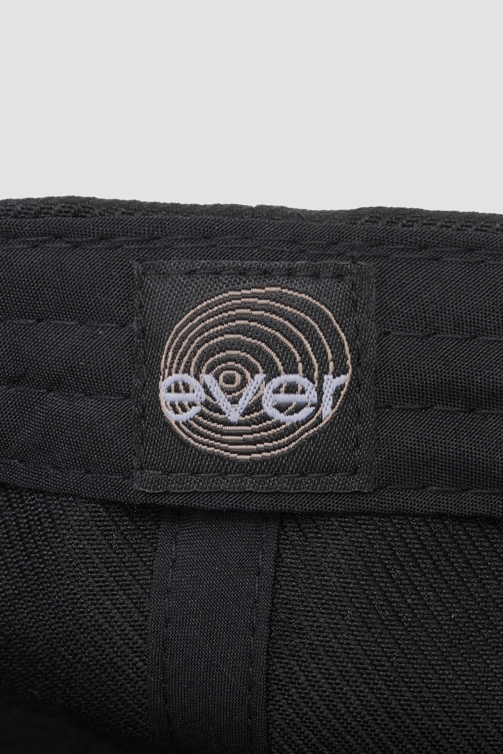 Бейсболки <br> Egger EverSense