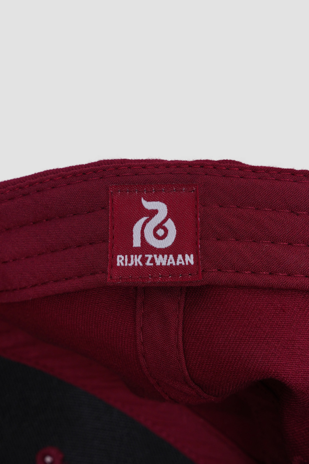 Бейсболки<br>Rijk Zwaan бордовые