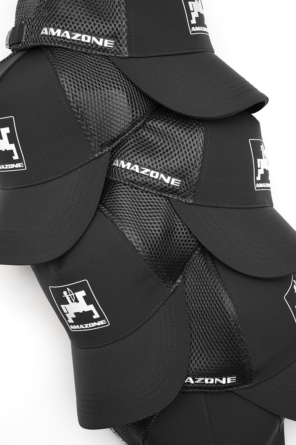 Бейсболки <br> Amazone с сеткой