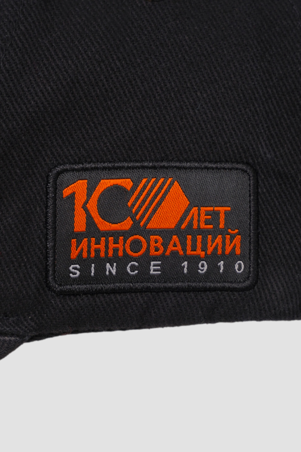 Бейсболки <br> Black+Decker