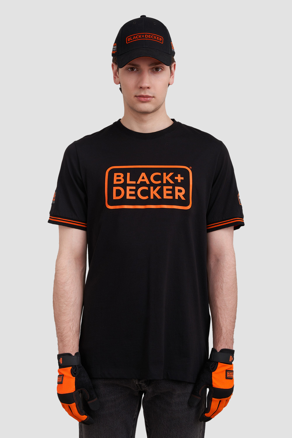 Футболки<br>Black+Decker