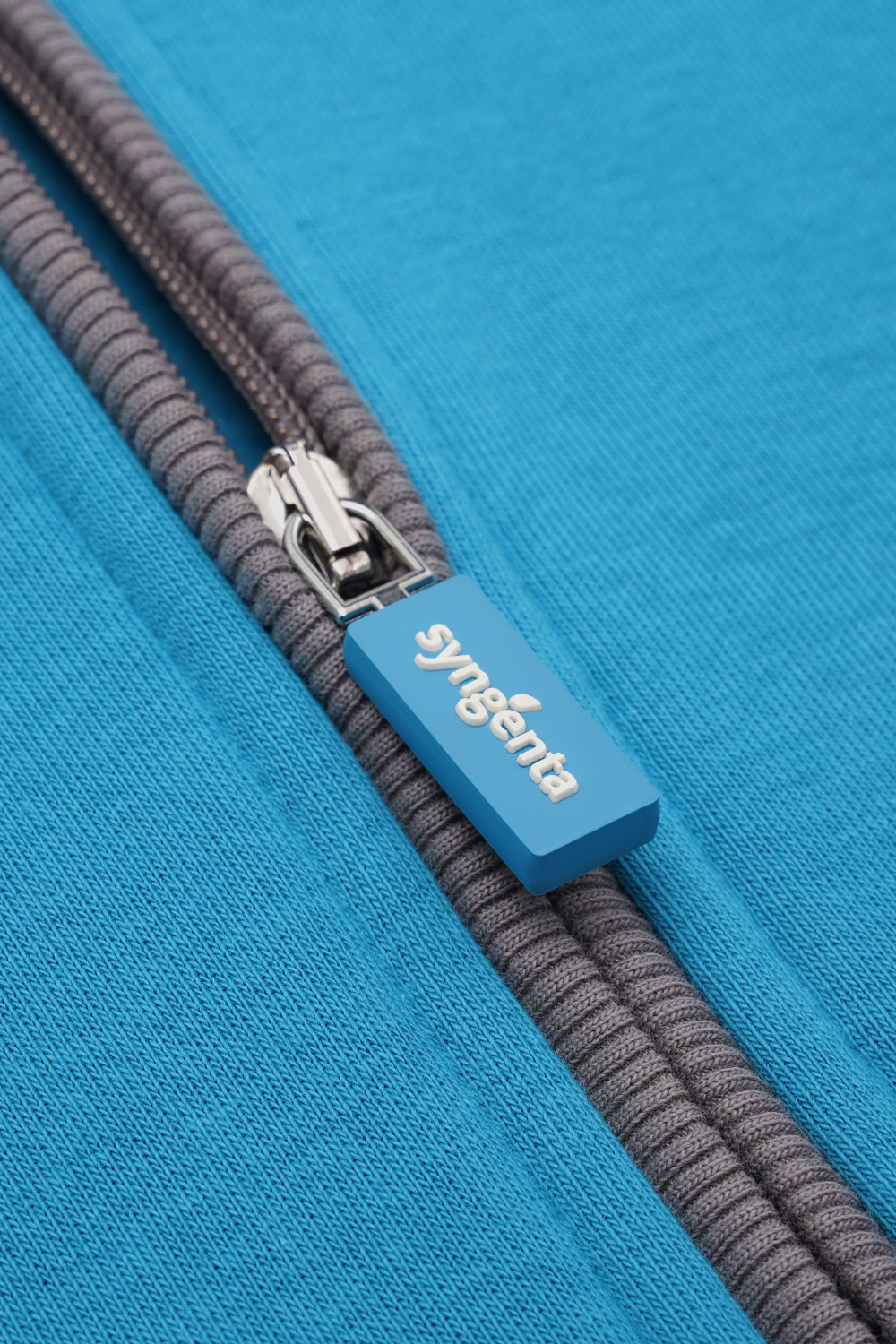 Застежка молнии из PVC c объемным логотипом